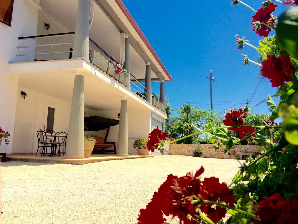 B&B All'Ombra Degli Ulivi Ostuni Eksteriør billede