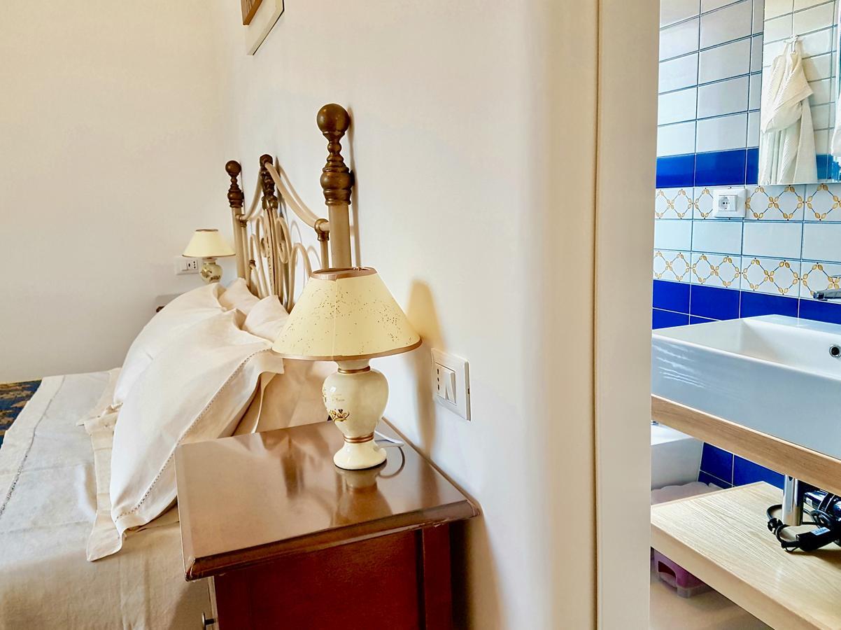 B&B All'Ombra Degli Ulivi Ostuni Eksteriør billede