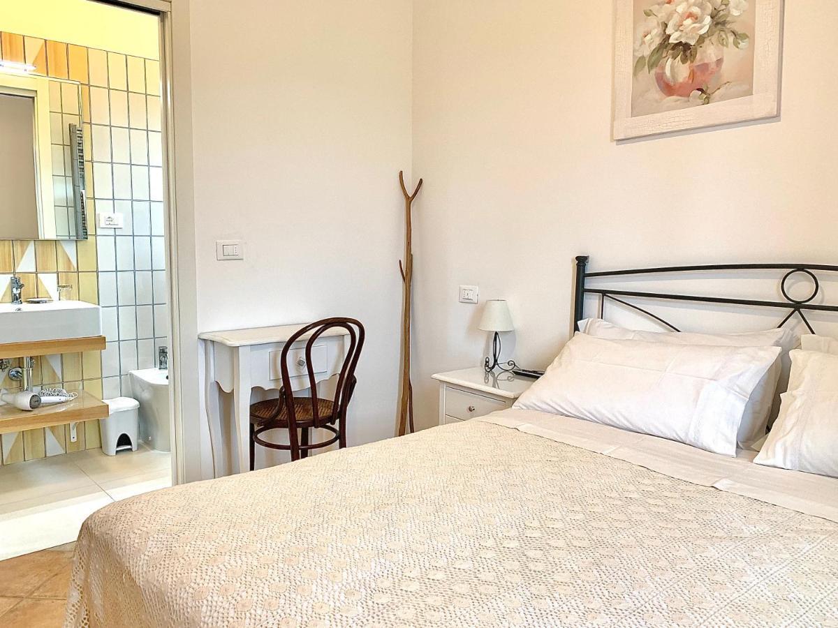 B&B All'Ombra Degli Ulivi Ostuni Eksteriør billede